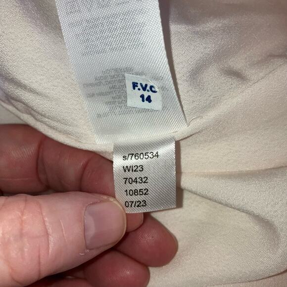 NWT Loft White and Gold Metallic Petite Ruffle Smocked Lined Sheer Blouse-Medium - Picture 13 of 13